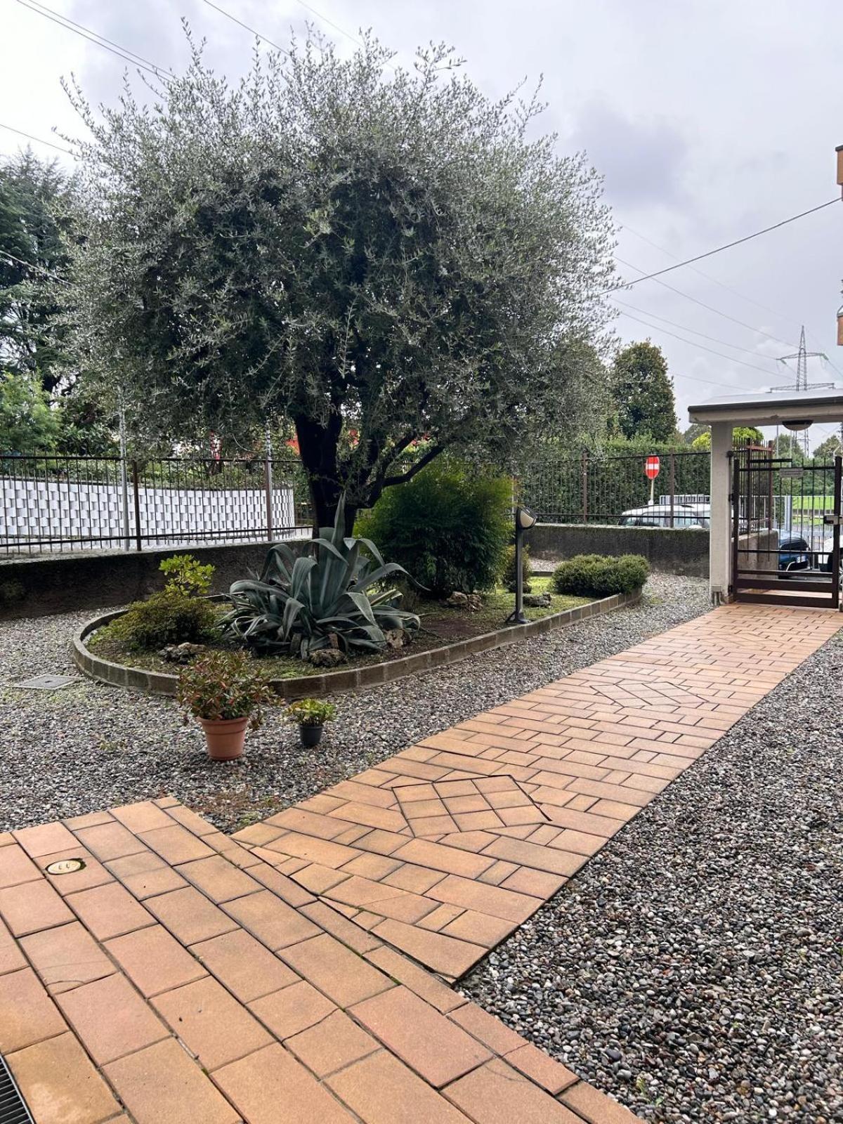 Real Estate Dream B&B Curno Buitenkant foto